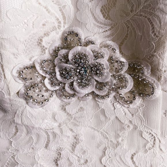 - Size US 8 wedding dress NEW - Picture 3 of 8